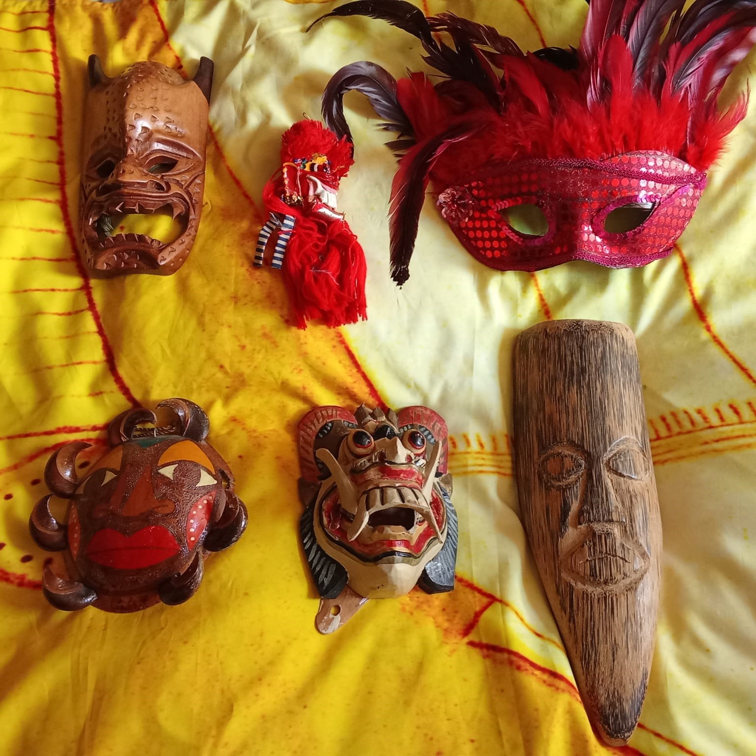 Maskers als metafoor voor wereldburgerschap